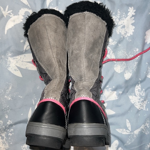 Kids Winter boots size 12 - Picture 4 of 7